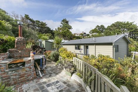 Photo of property in 29b Omega Street, Newlands, Wellington, 6037