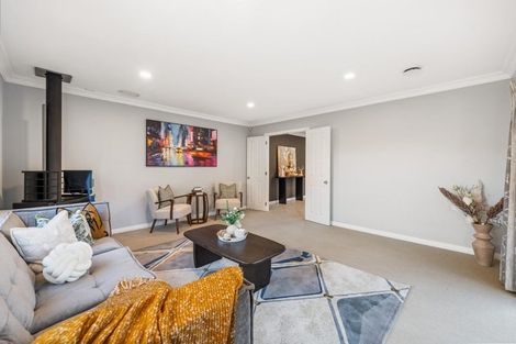 Photo of property in 90a Colwill Road, Massey, Auckland, 0614