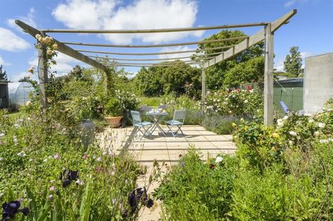 Photo of property in 7 Station Road, Marton, 4710