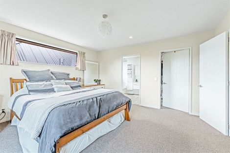 Photo of property in 3 Brockhall Lane, Avonhead, Christchurch, 8042