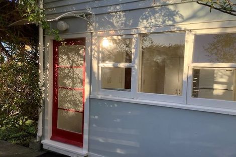 Photo of property in 34 Mana Street, Vogeltown, Wellington, 6021