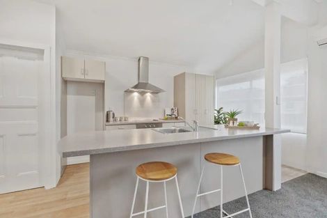 Photo of property in 10 Armstrong Avenue, Woodhill, Whangarei, 0110