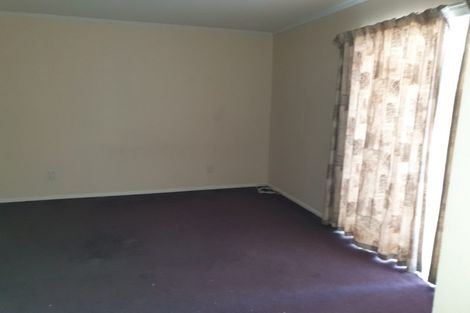 Photo of property in 4 Mountbatten Place, Papakura, 2110