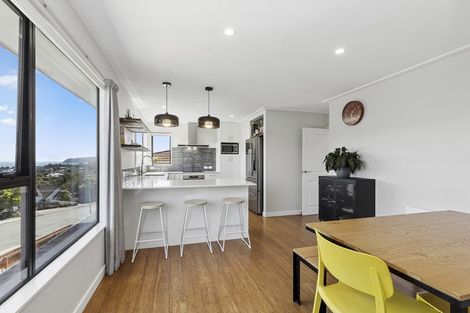 Photo of property in 71 Leeward Drive, Whitby, Porirua, 5024
