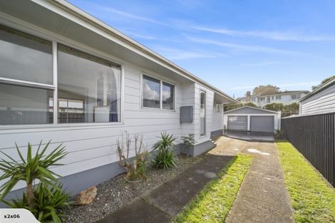 Photo of property in 10 Naumai Place, Spotswood, New Plymouth, 4310