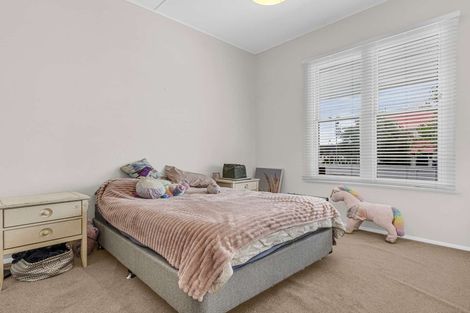 Photo of property in 208 Lyndon Road West, Hastings, 4122