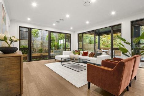 Photo of property in 5 Kina Place, Long Bay, Auckland, 0630