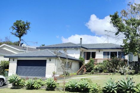 Photo of property in 72 Granville Drive, Massey, Auckland, 0614