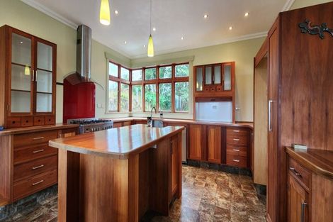 Photo of property in 123 Wairau Road, Oakura, 4314