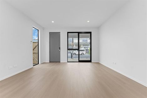 Photo of property in 14 Waimarie Drive, Karaka, 2578