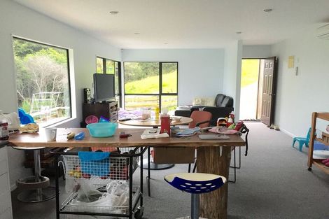 Photo of property in 2 Shirley Road, Parau, Auckland, 0604