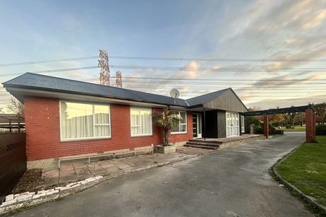 Photo of property in 316 Memorial Avenue, Burnside, Christchurch, 8053