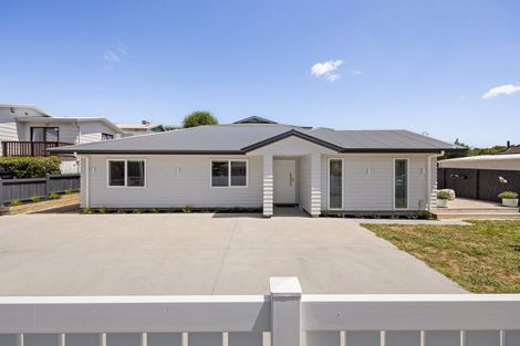 Photo of property in 1/11 Walsh Street, Forest Lake, Hamilton, 3200