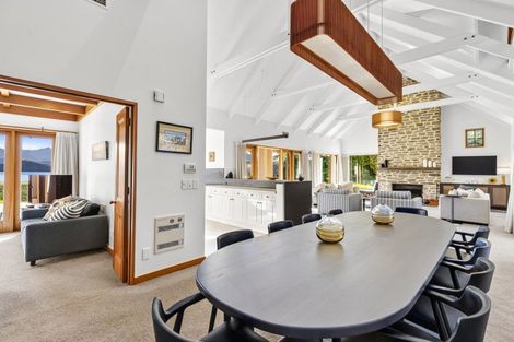 Photo of property in 186 Beacon Point Road, Wanaka, 9305