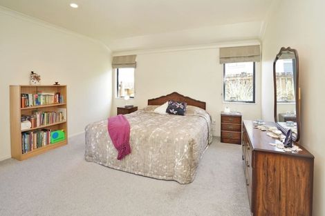 Photo of property in 11 Highbury Place, Nawton, Hamilton, 3200