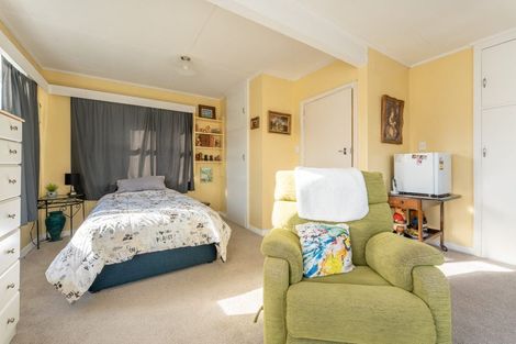 Photo of property in 15 Rugby Street, Waimate, 7924