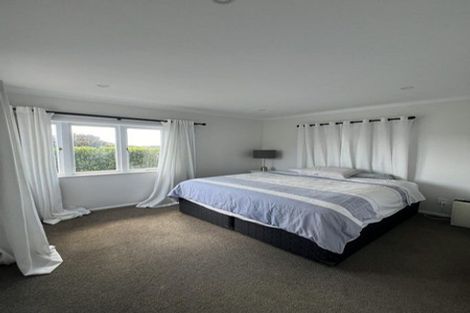 Photo of property in 3a Paton Avenue, Te Atatu South, Auckland, 0610