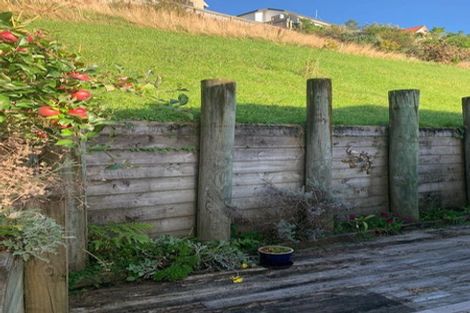 Photo of property in 19 Corsham Grove, Churton Park, Wellington, 6037