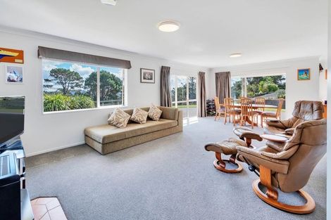 Photo of property in 150 Kennedy Road, Dairy Flat, Albany, 0792