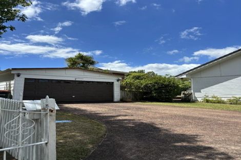 Photo of property in 7 Orinda Close, Botany Downs, Auckland, 2010