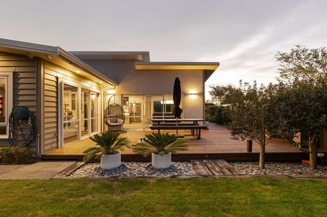 Photo of property in 3 Silicon Way, Fitzherbert, Palmerston North, 4410