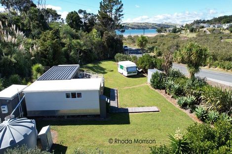 Photo of property in 76 Komiti Road, Tinopai, 0593