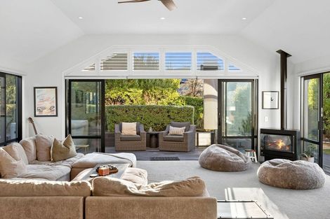 Photo of property in 47 Minaret Ridge, Wanaka, 9305