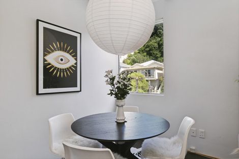 Photo of property in 3b Telford Terrace, Oriental Bay, Wellington, 6011