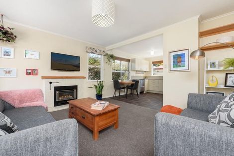 Photo of property in 18a Queen Road, Bellevue, Tauranga, 3110