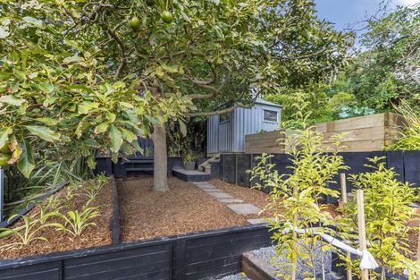 Photo of property in 66 Eden Street, Island Bay, Wellington, 6023