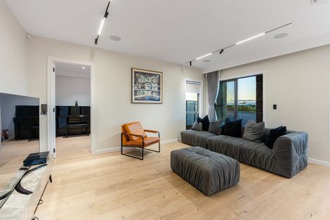 Photo of property in 4 Hanikura Street, Long Bay, Auckland, 0630