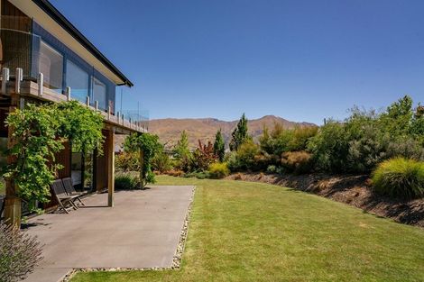 Photo of property in 9 Kirimoko Crescent, Wanaka, 9305