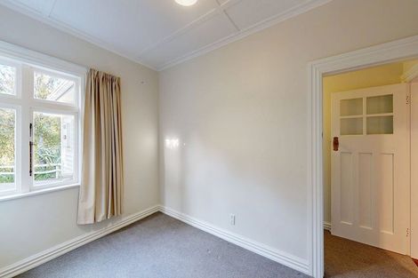 Photo of property in 43 Trelissick Crescent, Ngaio, Wellington, 6035
