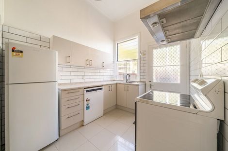 Photo of property in 36 The Parade, Island Bay, Wellington, 6023