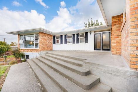 Photo of property in 197 Bridge Street, Bulls, 4818