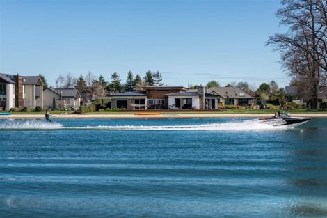 Photo of property in 28 Oakgrove Drive, Rangiora, 7400