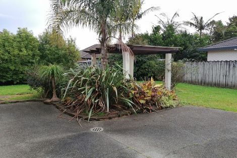 Photo of property in 12 Mellefont Close, East Tamaki Heights, Auckland, 2016