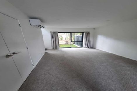 Photo of property in 1/58 Kemp Road, Massey, Auckland, 0614