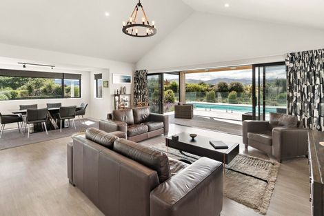 Photo of property in 9 Mill Grove, Clareville, Carterton, 5713