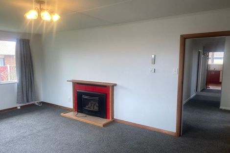 Photo of property in 7 Exeter Crescent, Takaro, Palmerston North, 4412