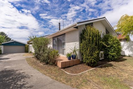 Photo of property in 10 Glen Place, Parklands, Christchurch, 8083