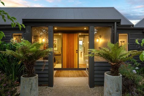 Photo of property in 162 Monument Road, Clevedon, Papakura, 2582