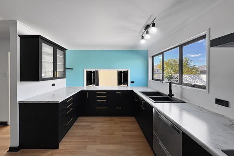 Photo of property in 1 Iwiroa Terrace, Durie Hill, Whanganui, 4500