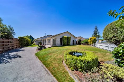 Photo of property in 44 Murray Avenue, Hawera, 4610