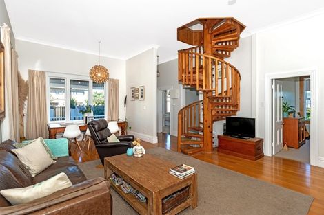 Photo of property in 35 Salisbury Road, Awapuni, Gisborne, 4010