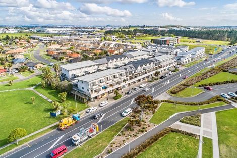 Photo of property in 2/150 Chapel Road, Flat Bush, Auckland, 2019