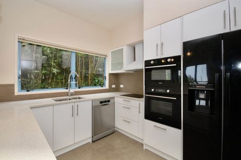 Photo of property in 11 Wilmington Place, Forrest Hill, Auckland, 0620