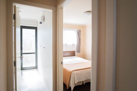 Photo of property in 8 Anzac Parade, Hamilton Central, Hamilton, 3204