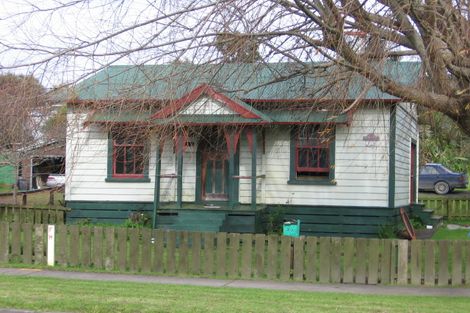 Photo of property in 33 Awaroa Road, Helensville, 0800