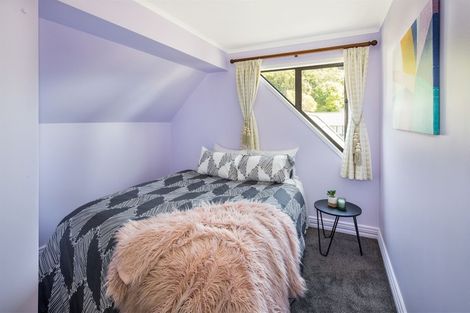 Photo of property in 84 Churton Drive, Churton Park, Wellington, 6037